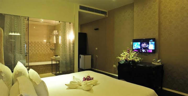 Grand Nakshatra Hotel Ānand Εξωτερικό φωτογραφία